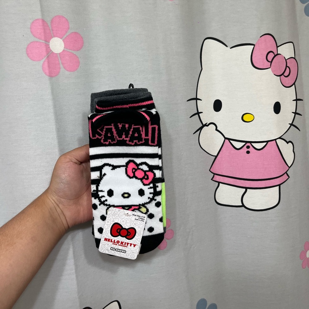 Hello kitty no show socks